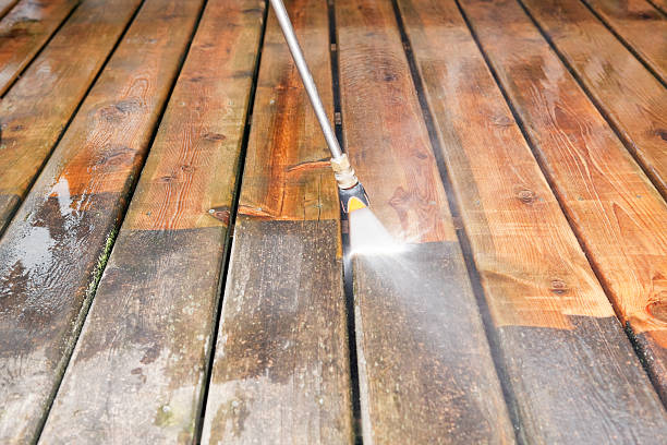 Why Choose Our Certified Pressure Washing Experts for Your Project Needs in Somerset, TX?